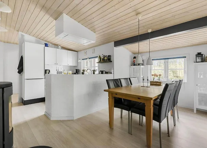 1468-aakirkeby-boesparken-15