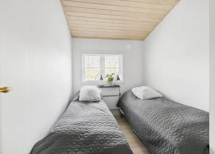 1468-aakirkeby-boesparken-15 Nyaraló